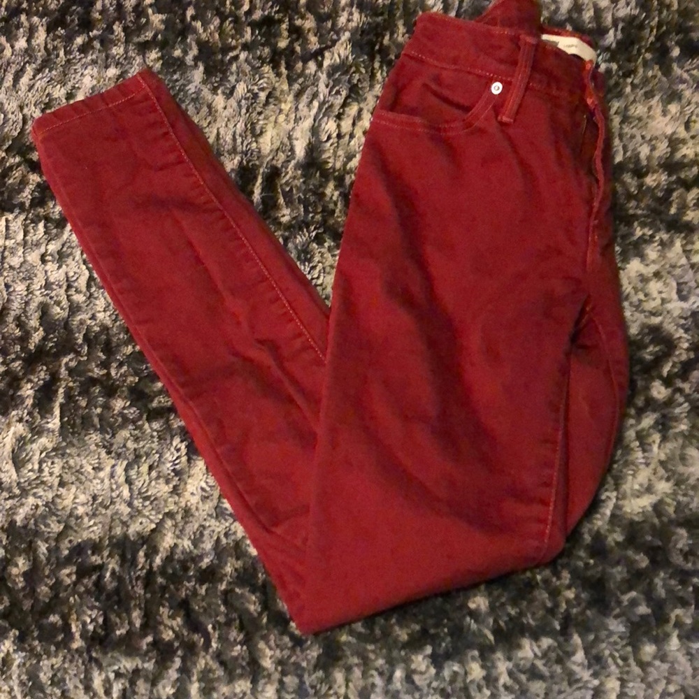 red jegging